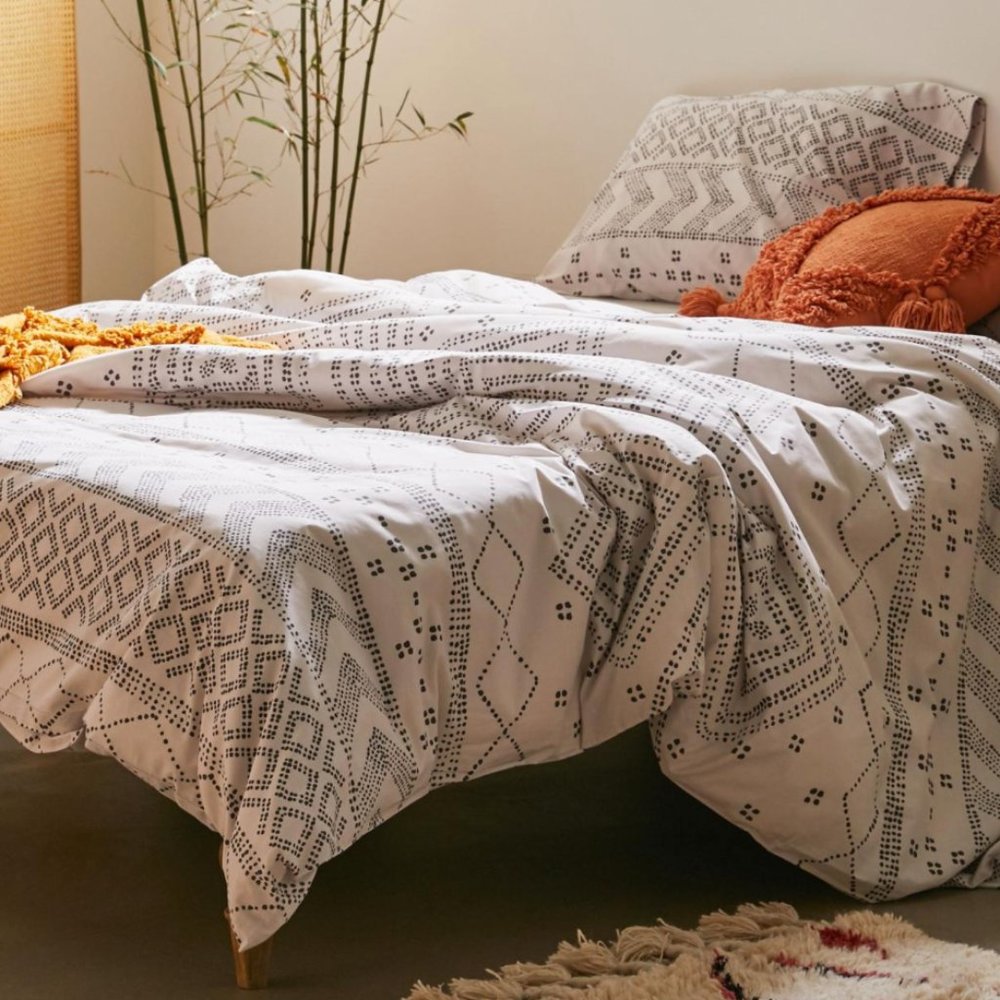 NWT Urban Outfitters Duvet Set NWT New! Never Used